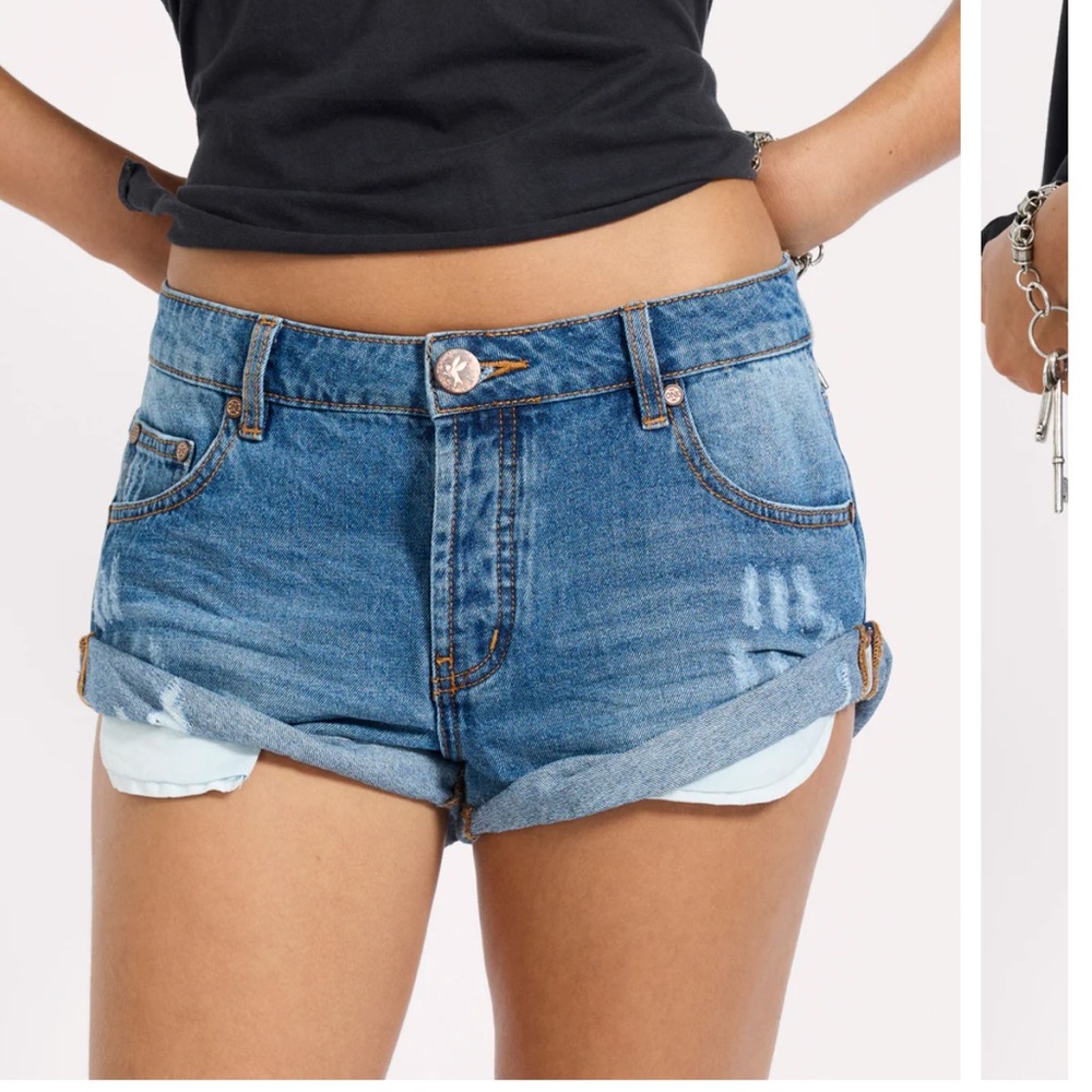 One Teaspoon bandits Distressed Denim Shorts